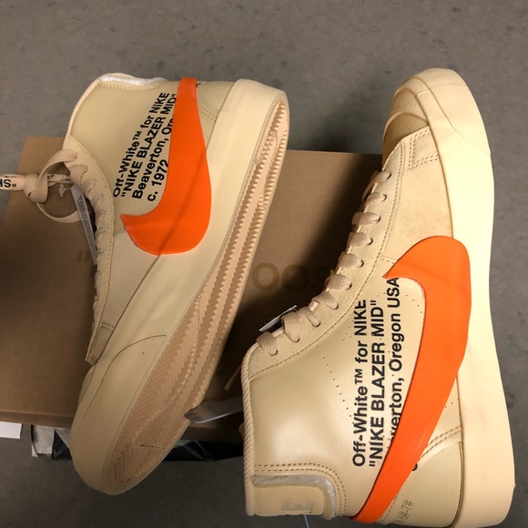 OFF WHITE MID BLAZERS VANILLA - Picture 3 of 5